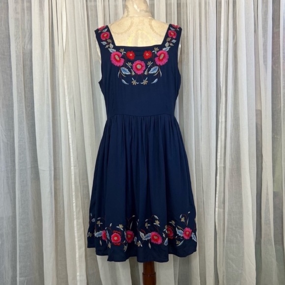 Modcloth Dresses & Skirts - ModCloth Enlightened Look Floral Dress